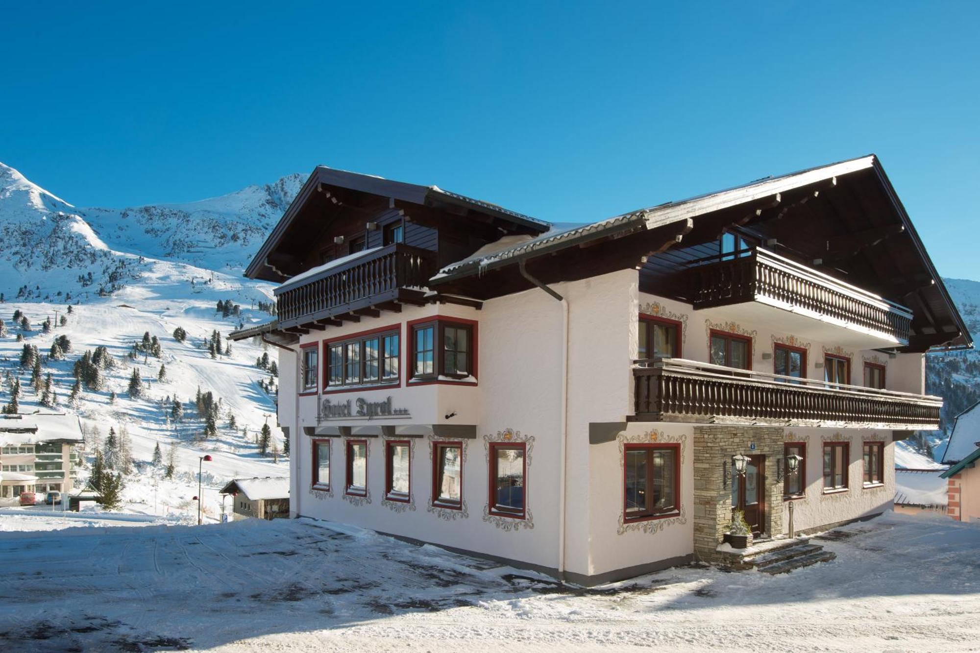Hotel Garni Haus Tyrol Obertauern Exterior foto